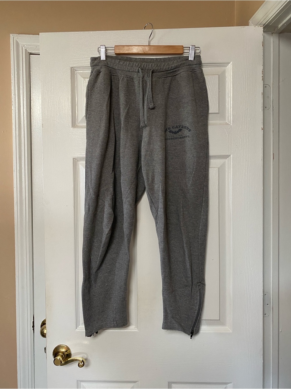 Howes Howe Cavern New York Tourist Grey Sweatpants Joggers Pant Lounge